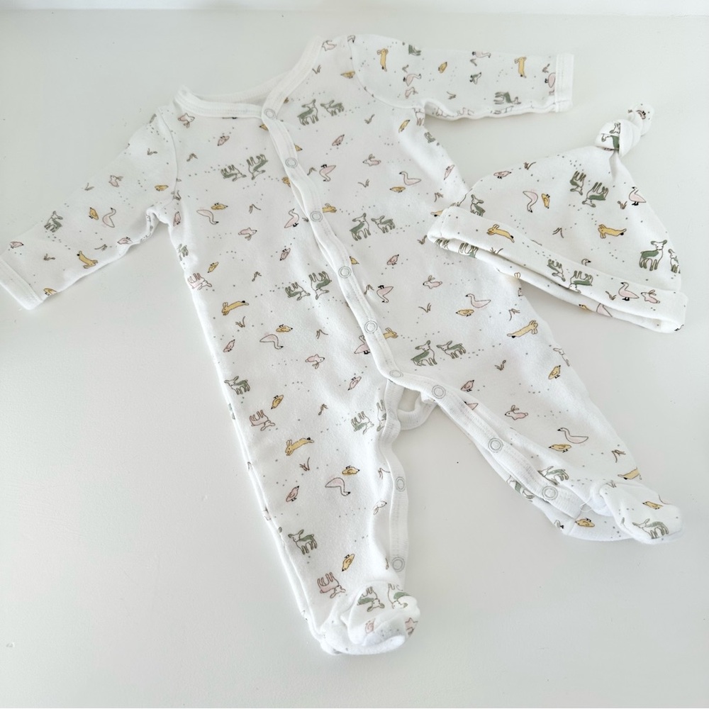 Farm Animal Print Baby Onesie & Hat Set